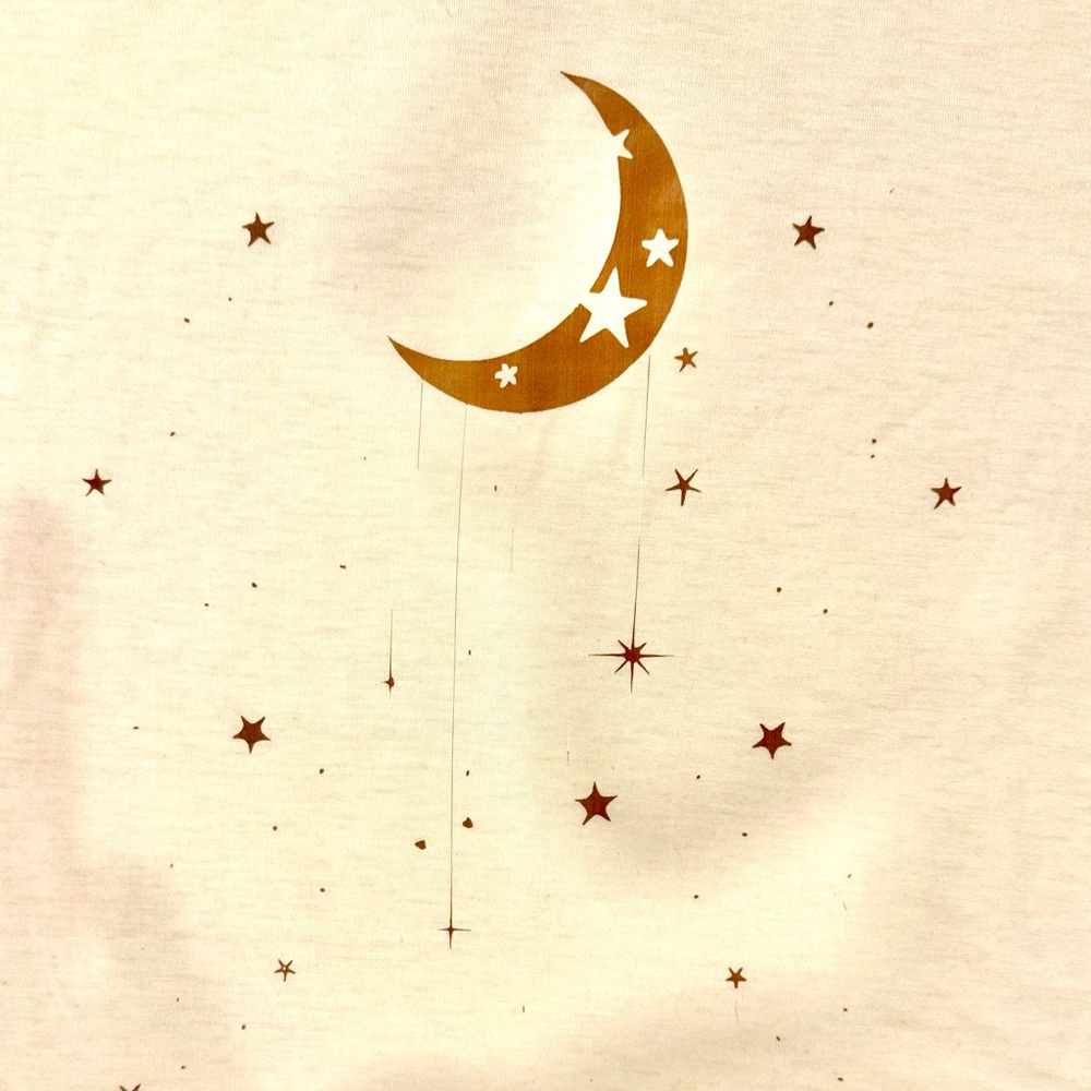 4/$20 🛍️ Super Soft Cream T-Shirt with Moon and Stars Design - Picture 2 of 6